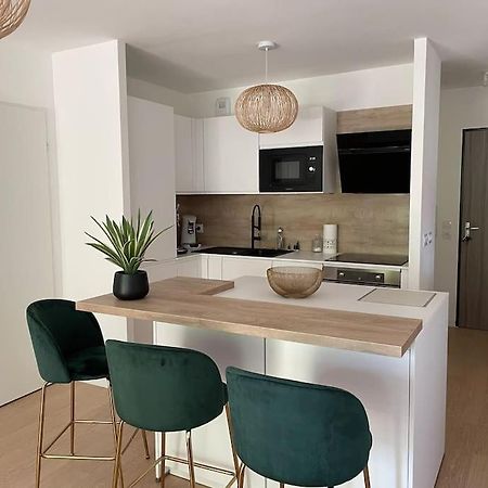Superbe Appartement En Residence Avec Parking Le Mans Exterior foto